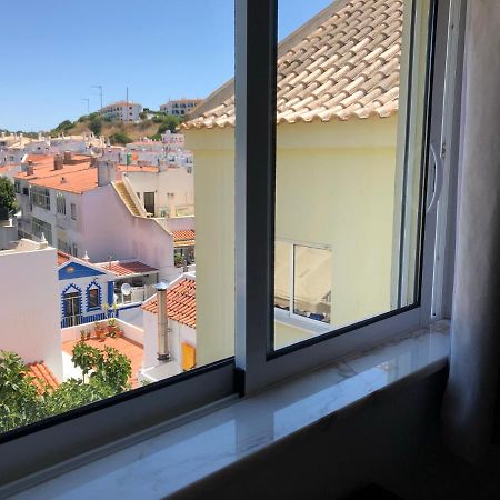 Algarve, Carvoeiro Centre-Ville, Recent Appartement En Duplex Pour 5 Personnes Екстериор снимка