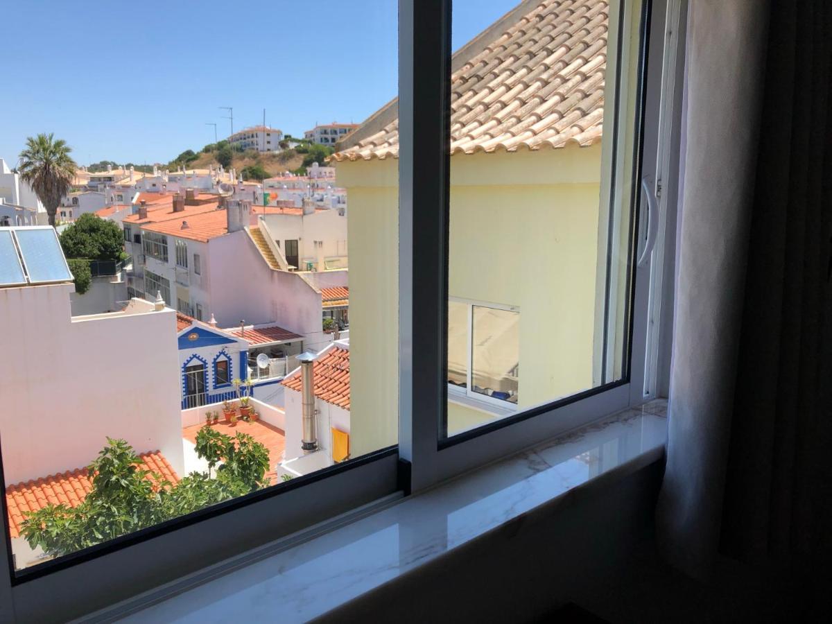 Algarve, Carvoeiro Centre-Ville, Recent Appartement En Duplex Pour 5 Personnes Екстериор снимка
